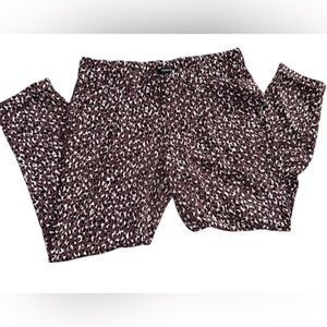 ♾️ Torrid size 00 (XL) business work pants. Purple leopard